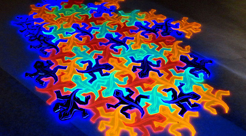Jigsaw lizard art in fluoro colours